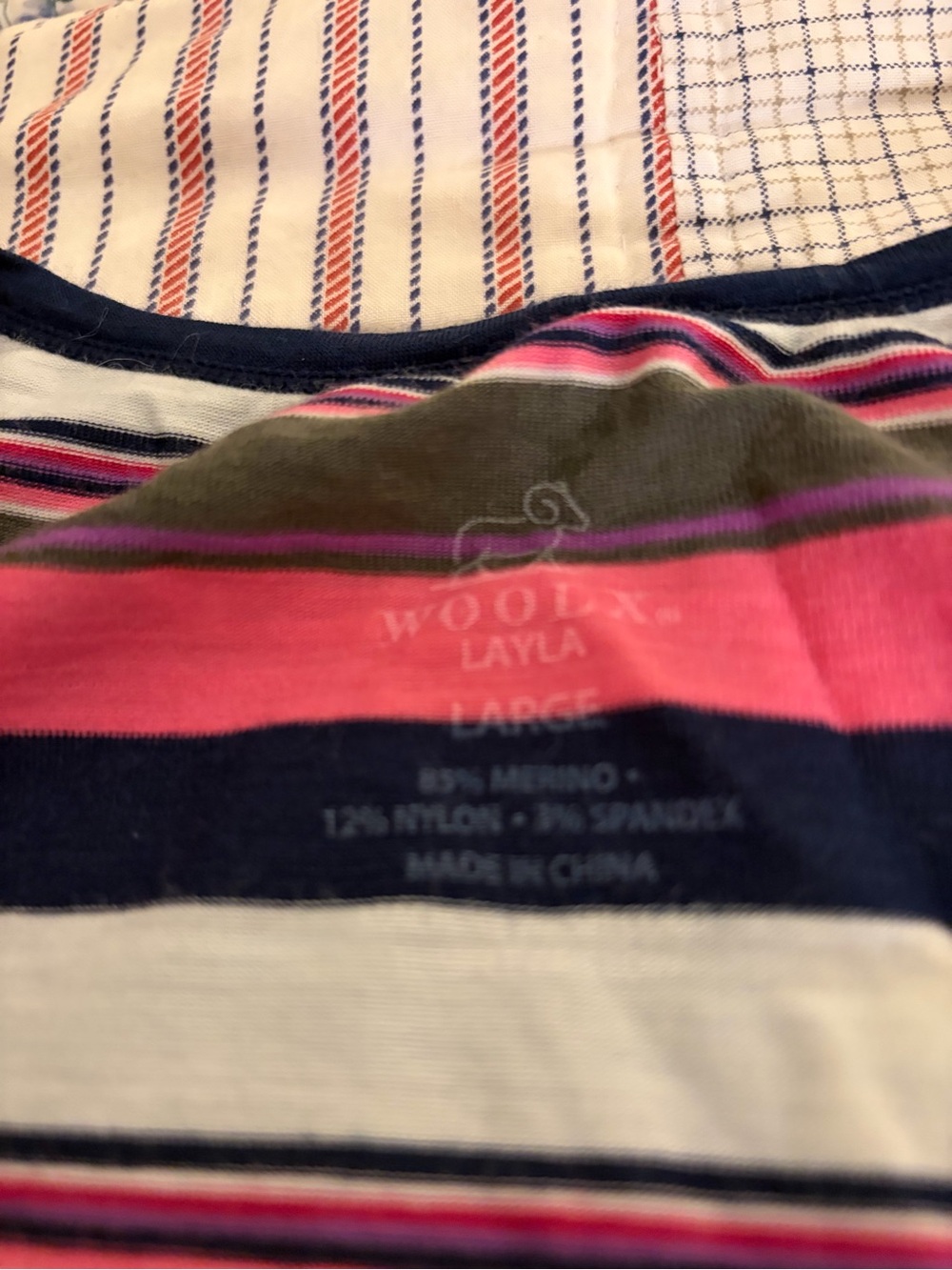 Woolx Layla V Neck Top, Size Large - Picture 4 of 4